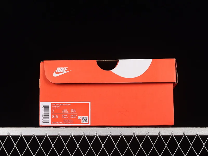 All categories Nk SB Dunk series Nk SB Dunk Low low-top sneakers N version NK SB Dunk Low SP "Ceramic" carrot yellow and black SB low-top casual sports skateboard shoes DA1469-001